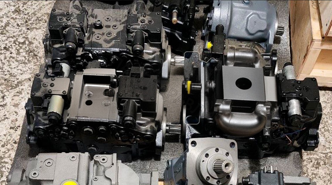 Гидронасос Danfoss H1-T-053-R-A-M-N-A5-C2-N-E7-F-G1-H3-38-38-38-38-N-P-22-PN-C07-NNN