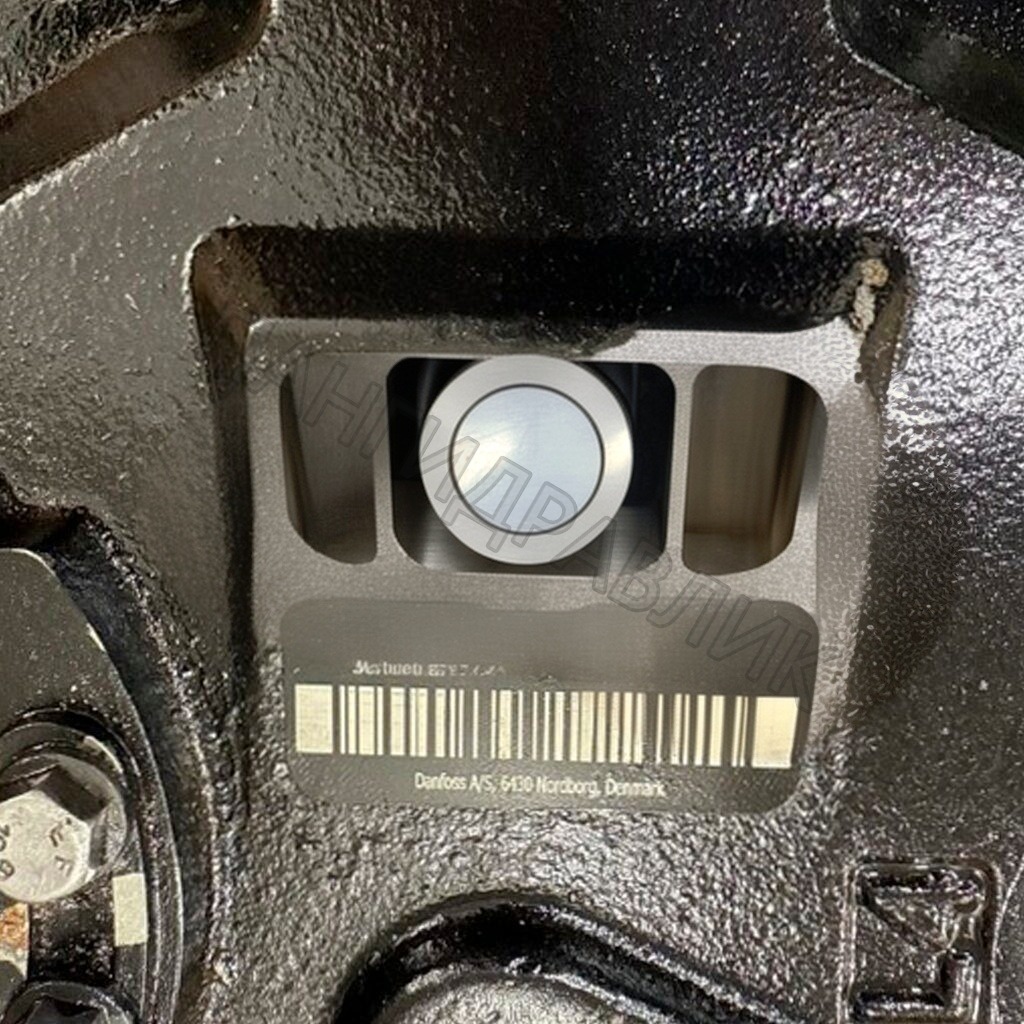 Гидронасос Danfoss H1-P-100-R-A-A-A5-C3-N-F4-H-G3-H6-L-45-L-45-D-M-30-PN-NNN-NNN 83069710